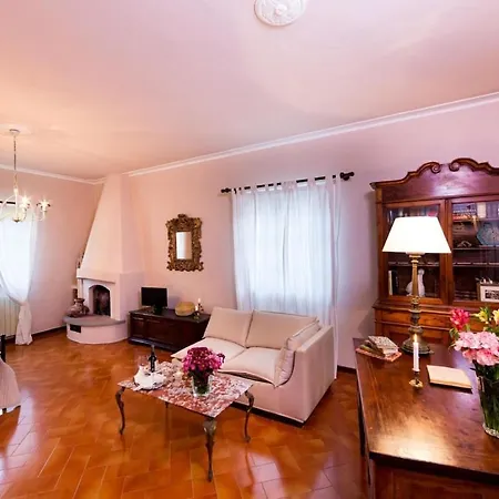 Rustic Holiday Near With Private Swimming Pool 度假居 哥尔顿