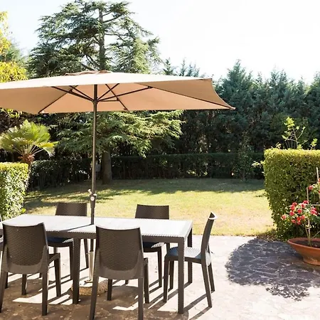 Rustic Holiday Near With Private Swimming Pool 度假居 哥尔顿