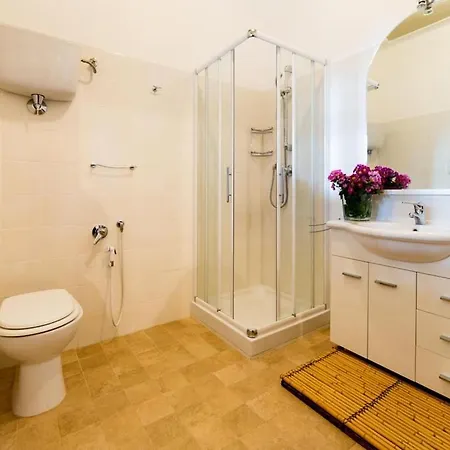 度假居 Rustic Holiday Near With Private Swimming Pool