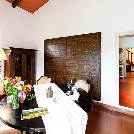 Rustic Holiday Near With Private Swimming Pool 度假居 哥尔顿